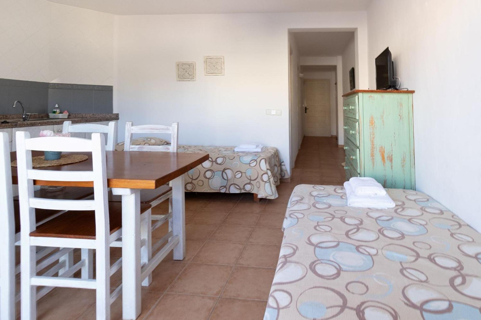 Apartamentos Timon - Emar Hotels Es Pujols Exterior photo