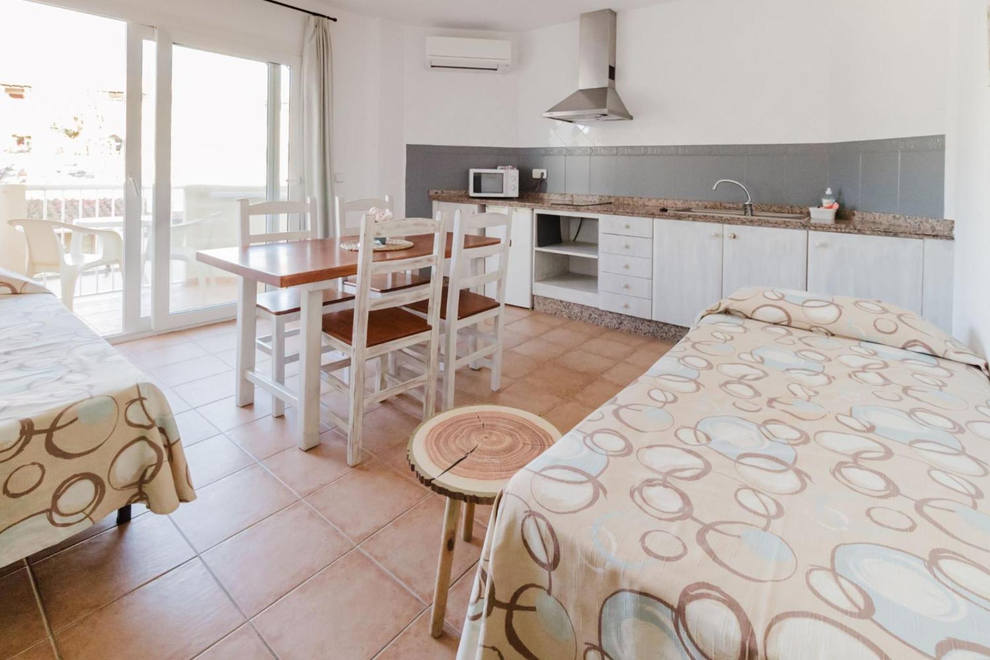 Apartamentos Timon - Emar Hotels Es Pujols Exterior photo