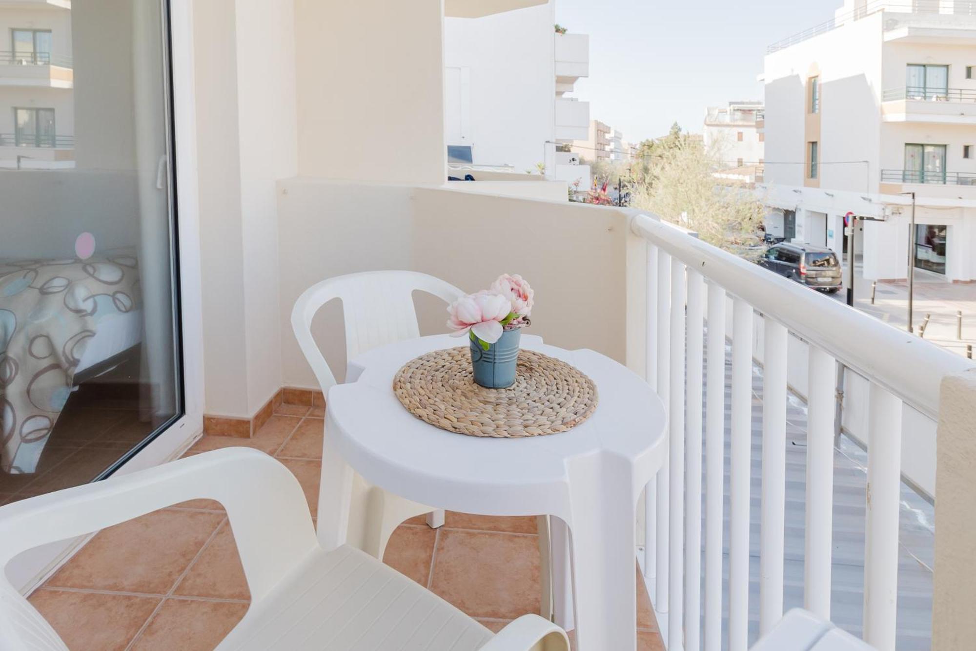 Apartamentos Timon - Emar Hotels Es Pujols Exterior photo
